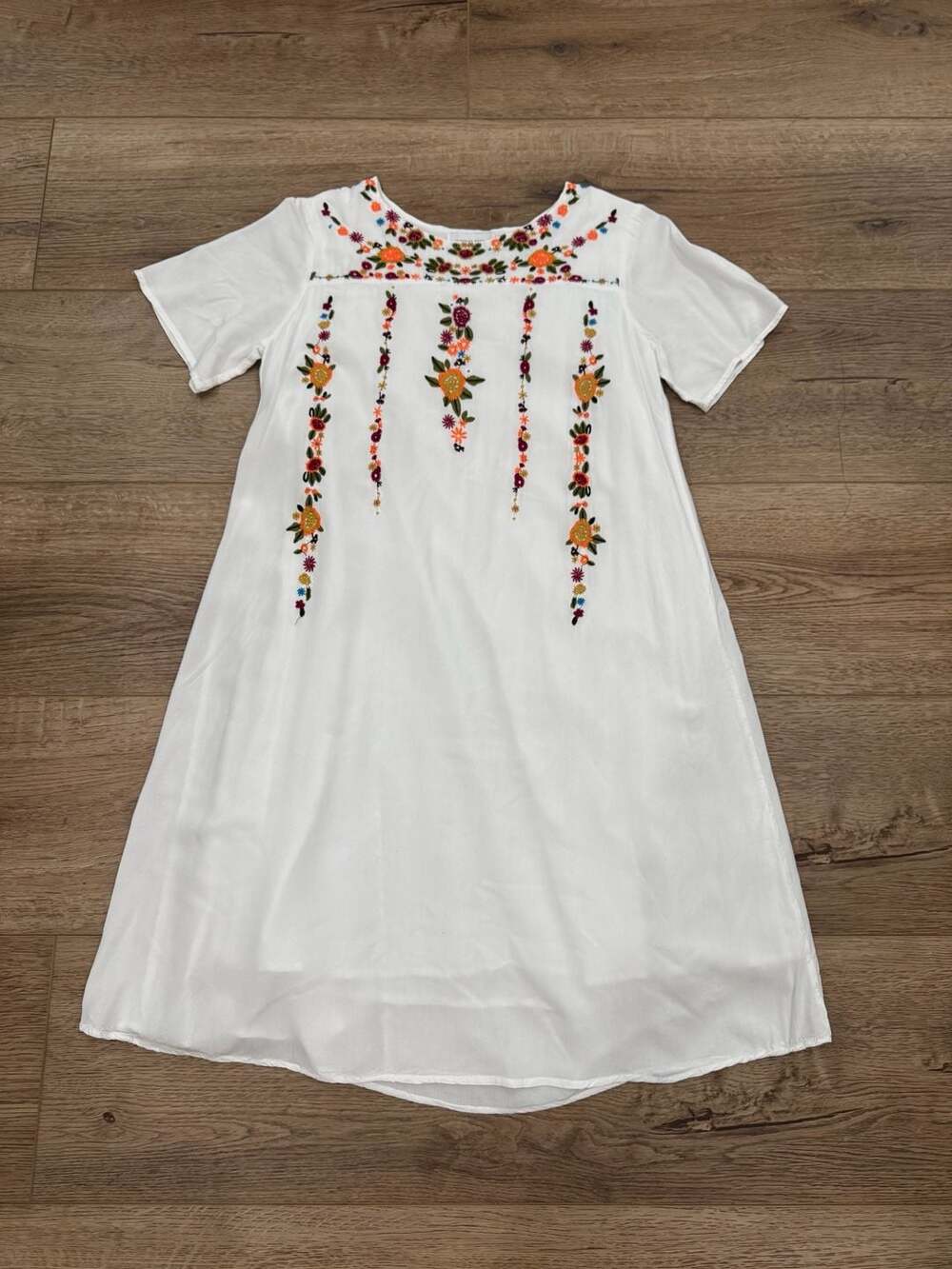 Brickyard Buffalo White Floral Embroidered Shift Dress S Boho Rayon - Picture 2 of 12